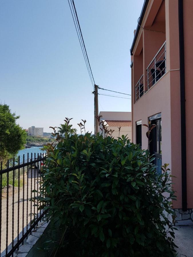 Villa Persik Утьеха Экстерьер фото