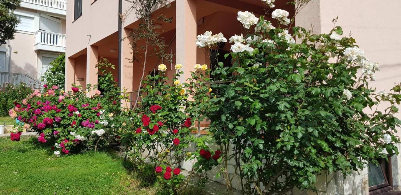 Villa Persik Утьеха Экстерьер фото