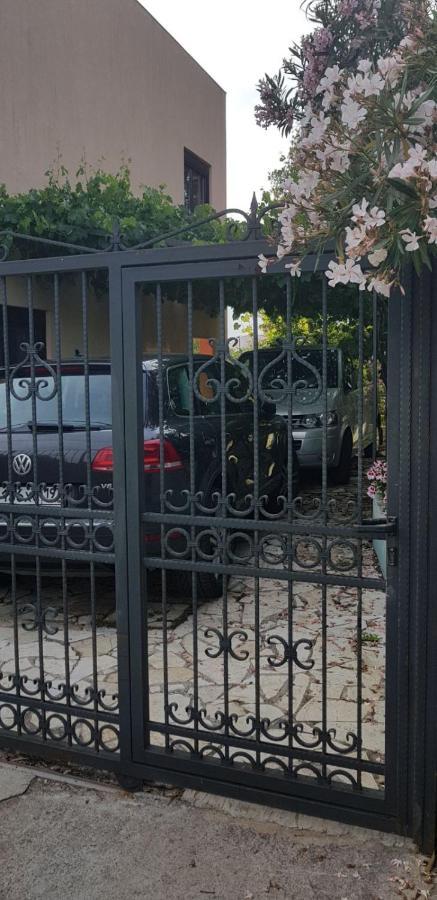 Villa Persik Утьеха Экстерьер фото