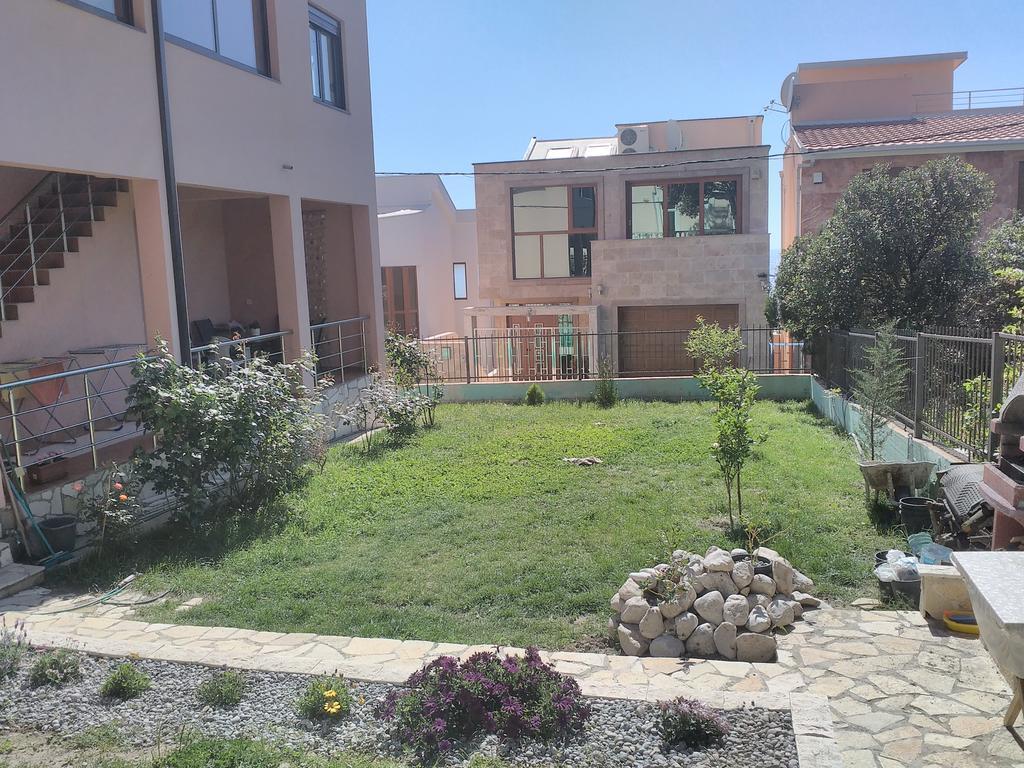 Villa Persik Утьеха Экстерьер фото